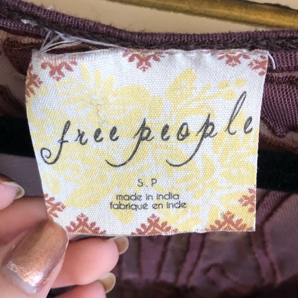 2 for $20 ❤️ Free People The Gatsby Embroidered Tee - Picture 4 of 6